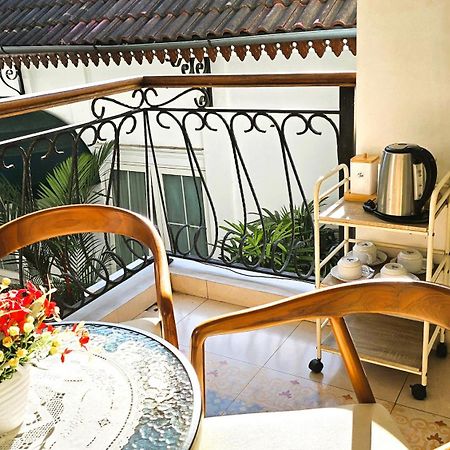 Surokarsan 9 House Yogyakarta Ξενοδοχείο Εξωτερικό φωτογραφία