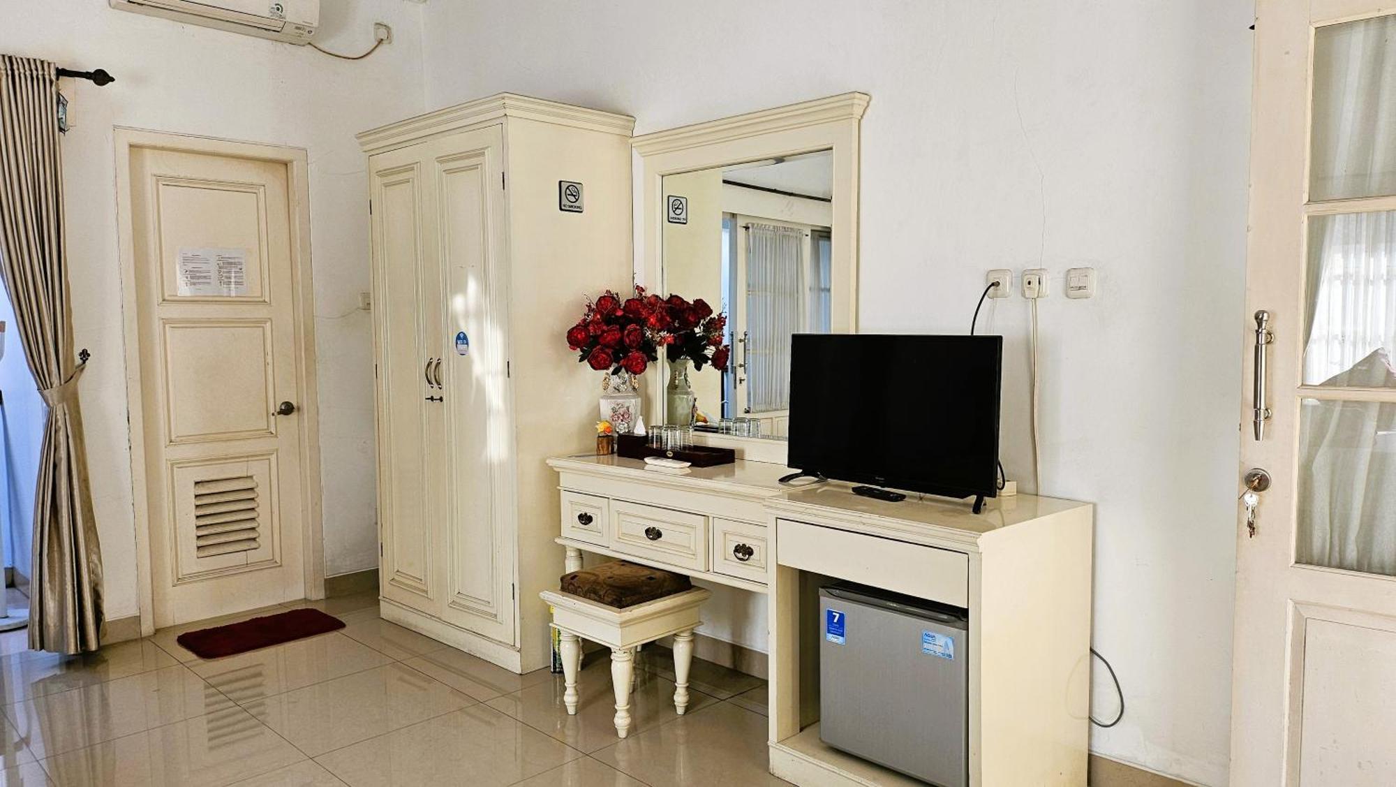 Surokarsan 9 House Yogyakarta Ξενοδοχείο Εξωτερικό φωτογραφία