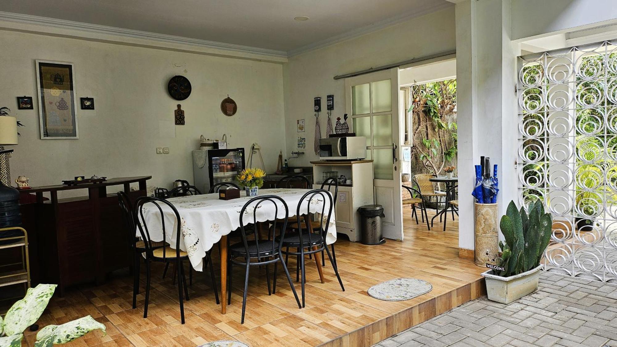 Surokarsan 9 House Yogyakarta Ξενοδοχείο Εξωτερικό φωτογραφία